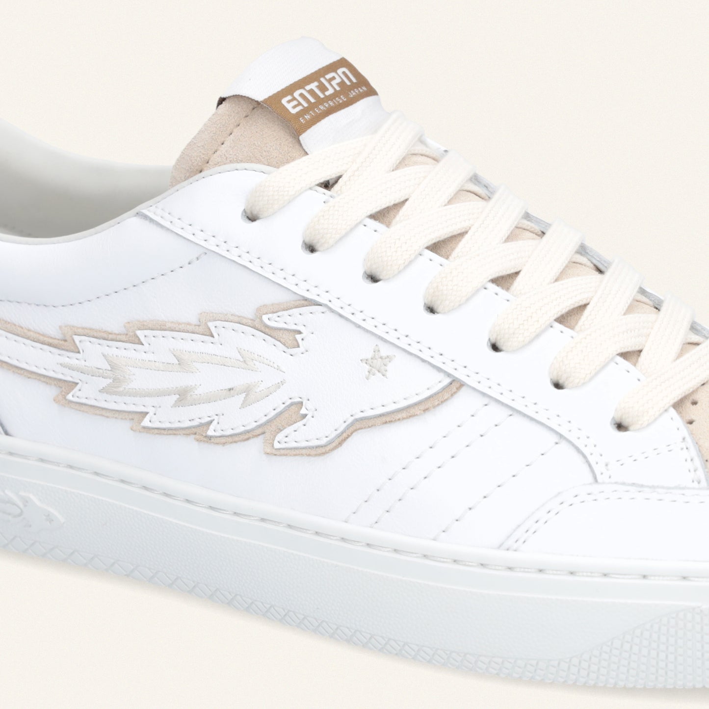 Entjpn Jupiter Rocket - sneakers in pelle bianca con talloncino rosso