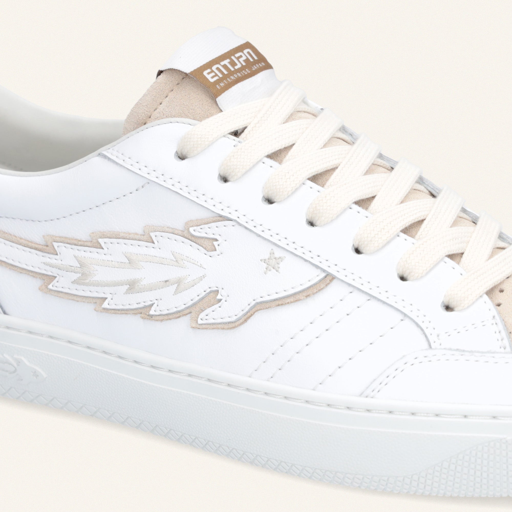 Entjpn Jupiter Rocket - sneakers in pelle bianca con talloncino rosso
