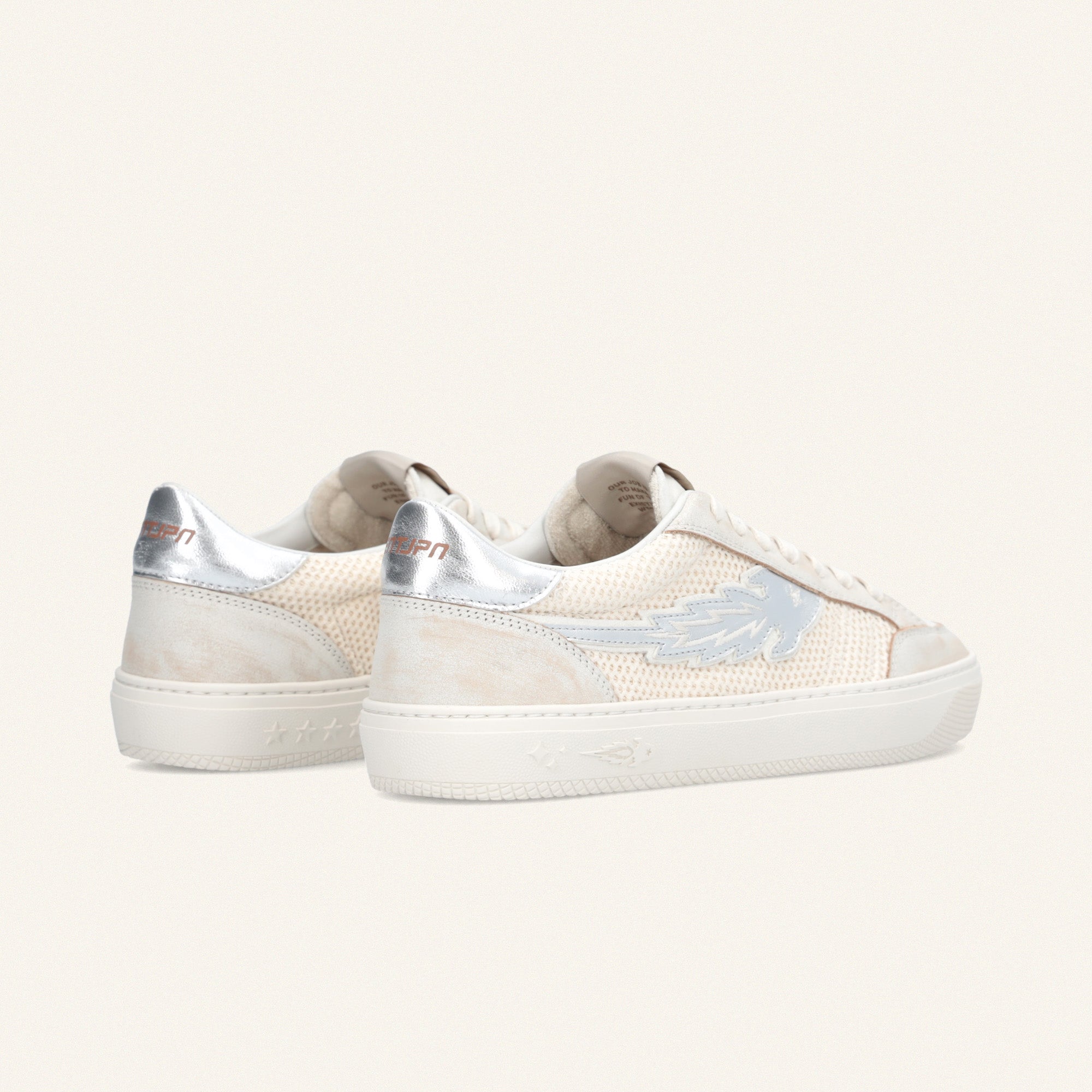 Entjpn Jupiter Rocket – leather sneakers with silver rocket logo