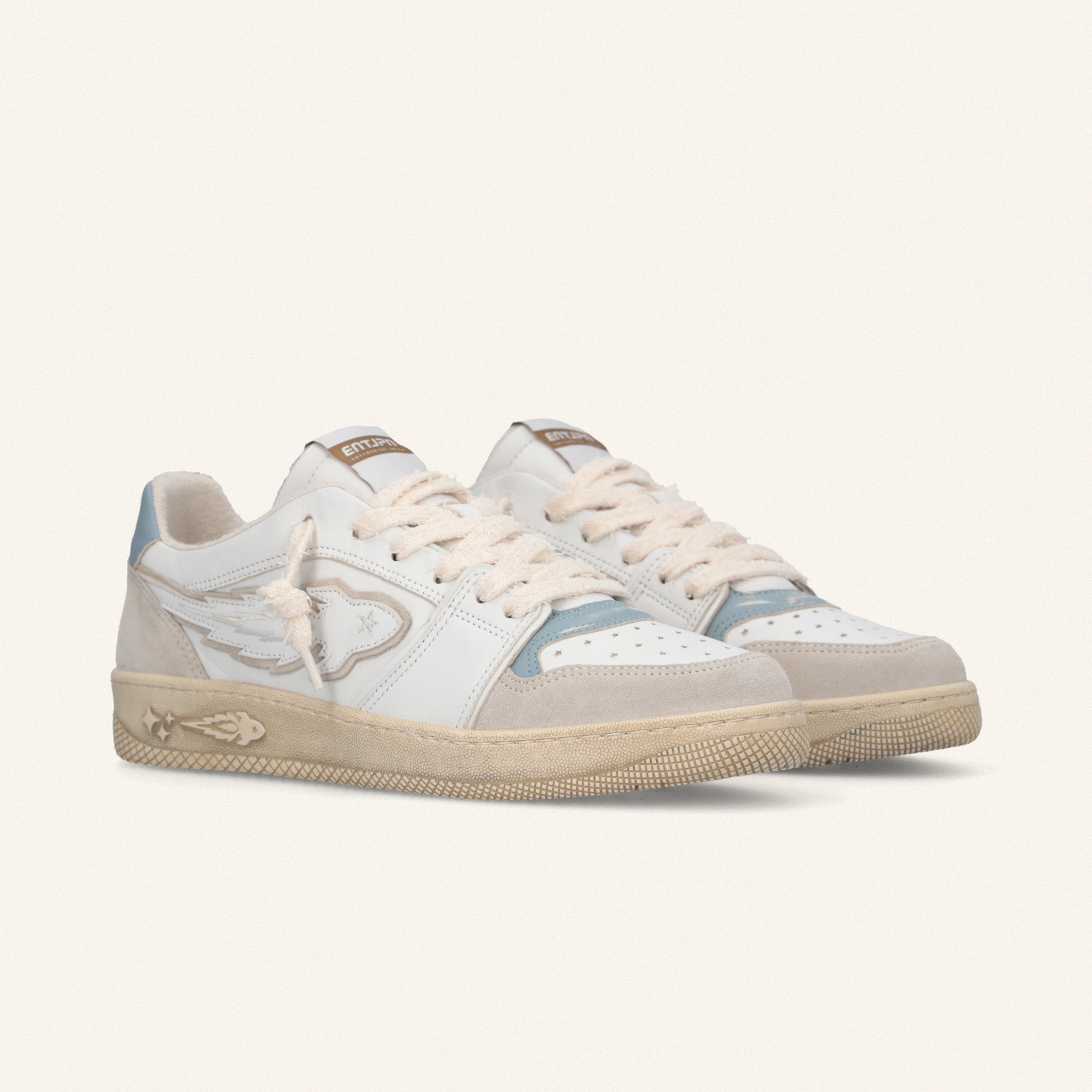 Entjpn Egg Rocket – leather sneakers with light blue inserts