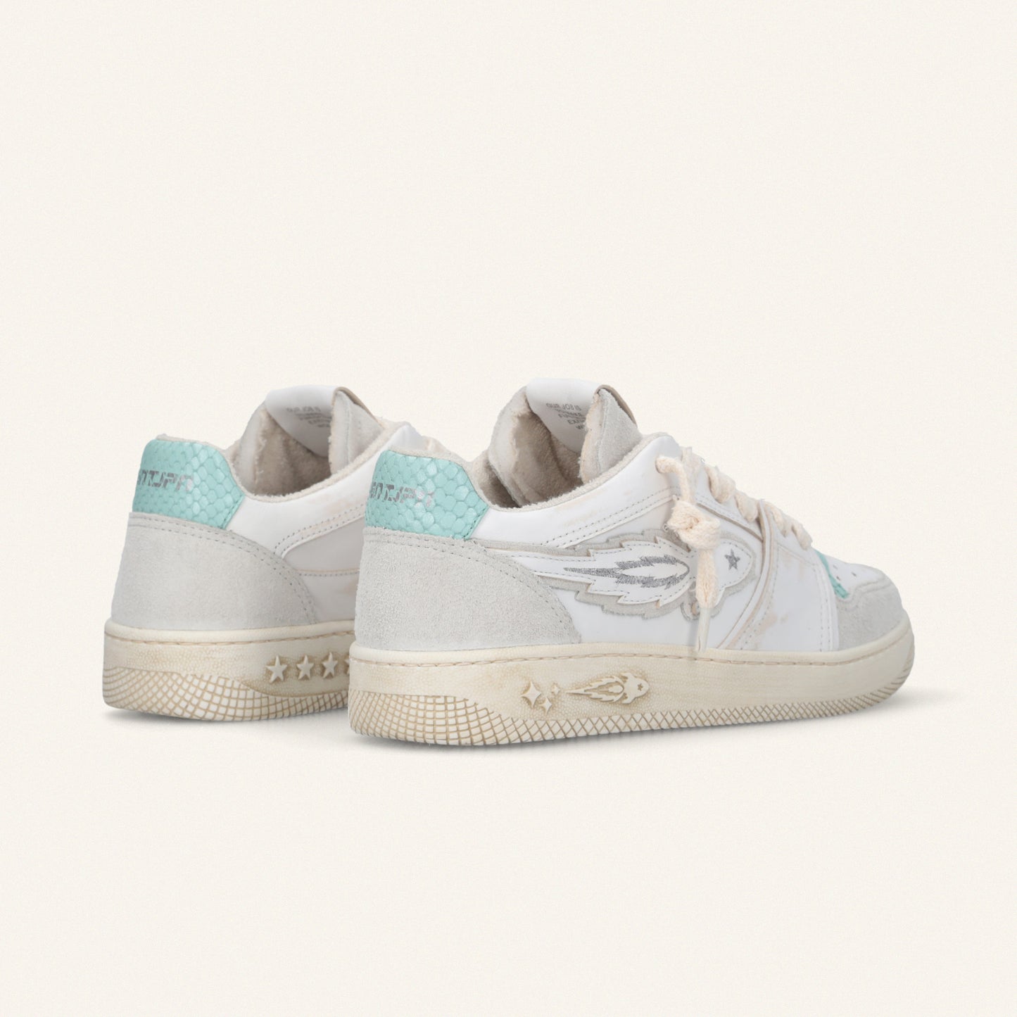 Entjpn Egg Rocket – woman leather sneakers with aquamarine inserts