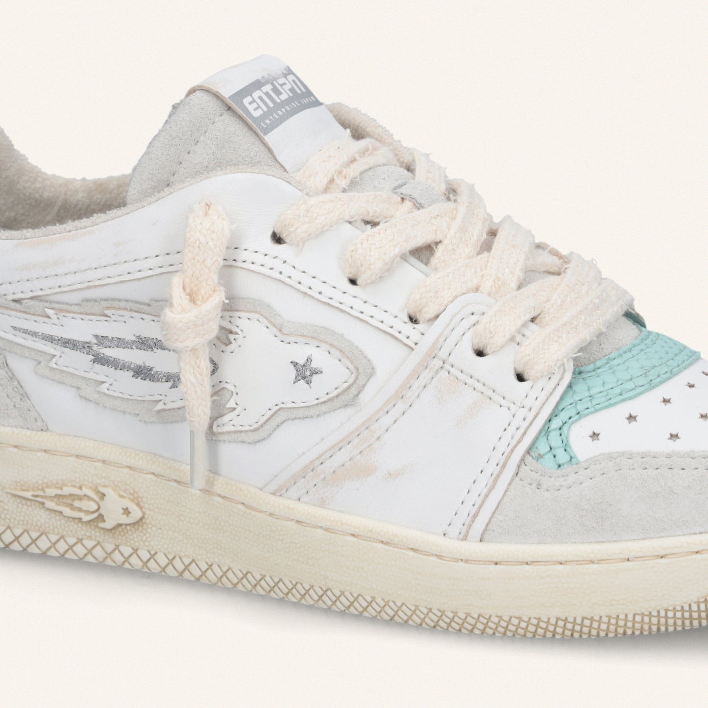 Entjpn Egg Rocket – woman leather sneakers with aquamarine inserts