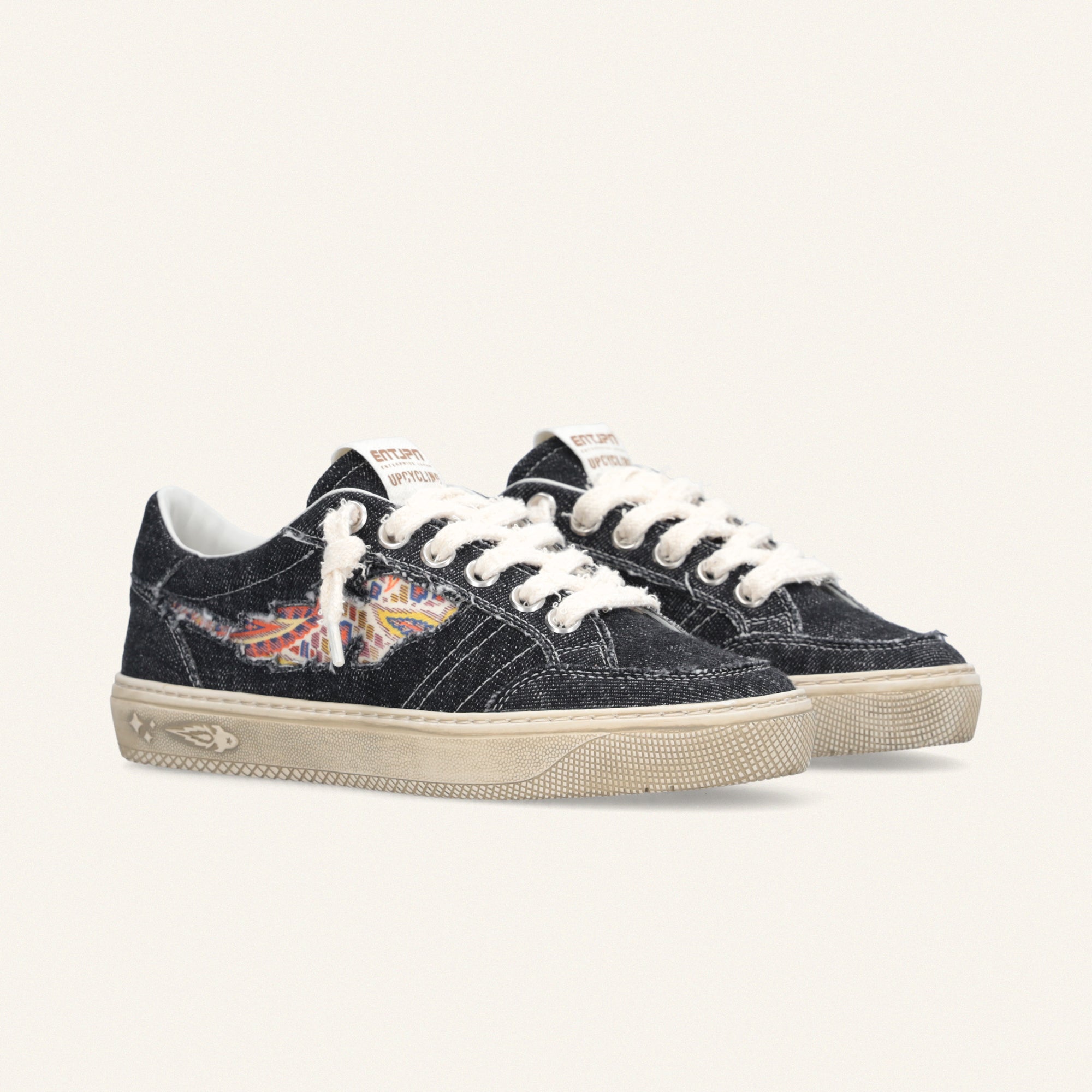 ENTJPN Jupiter Rocket Upcycling – Denim sneakers with Furoshiki