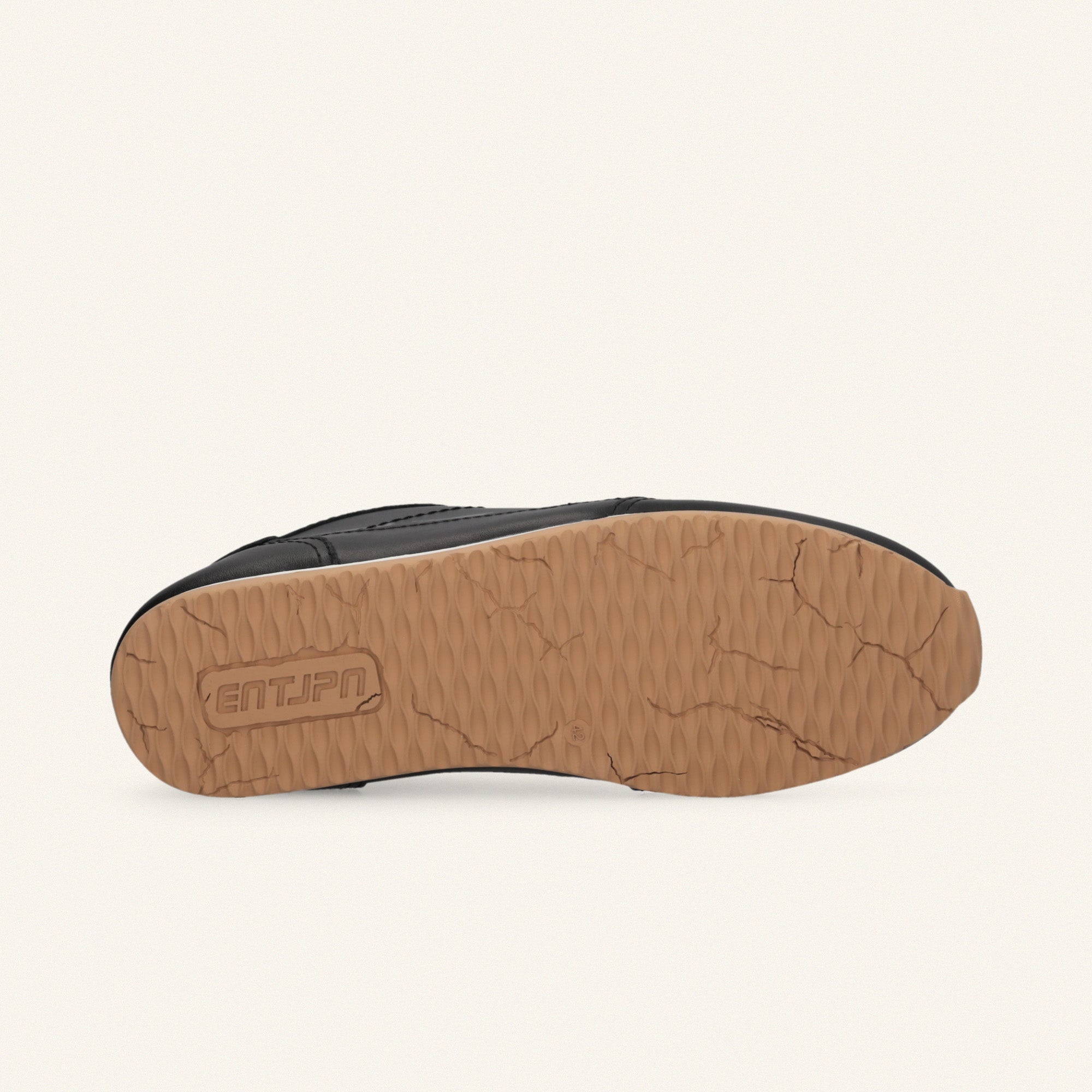 ENTJPN 61 – black leather sneakers