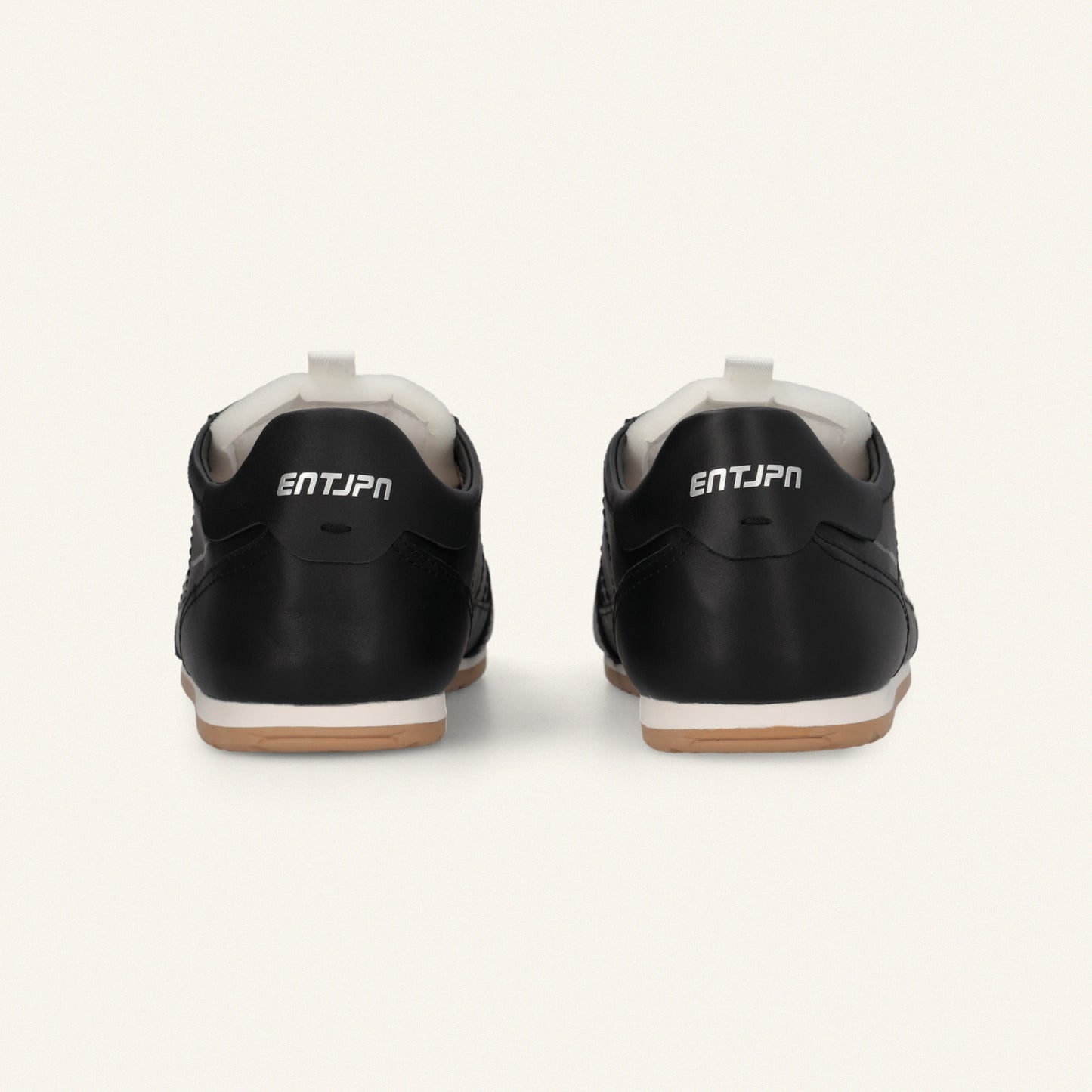 ENTJPN 61 – black leather sneakers