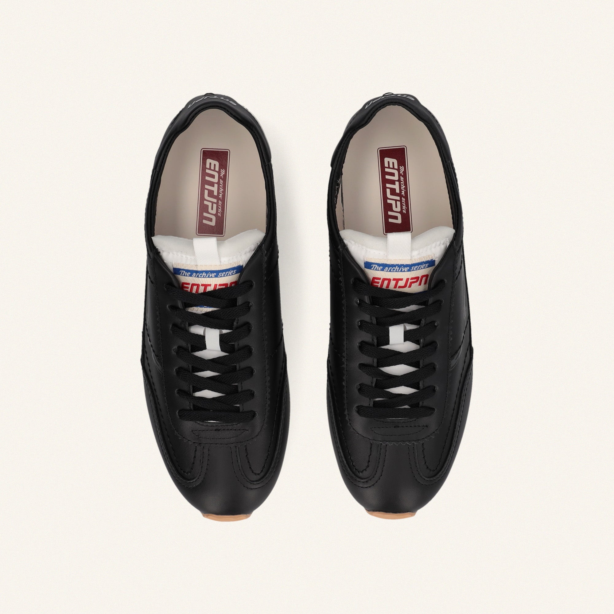 ENTJPN 61 – black leather sneakers