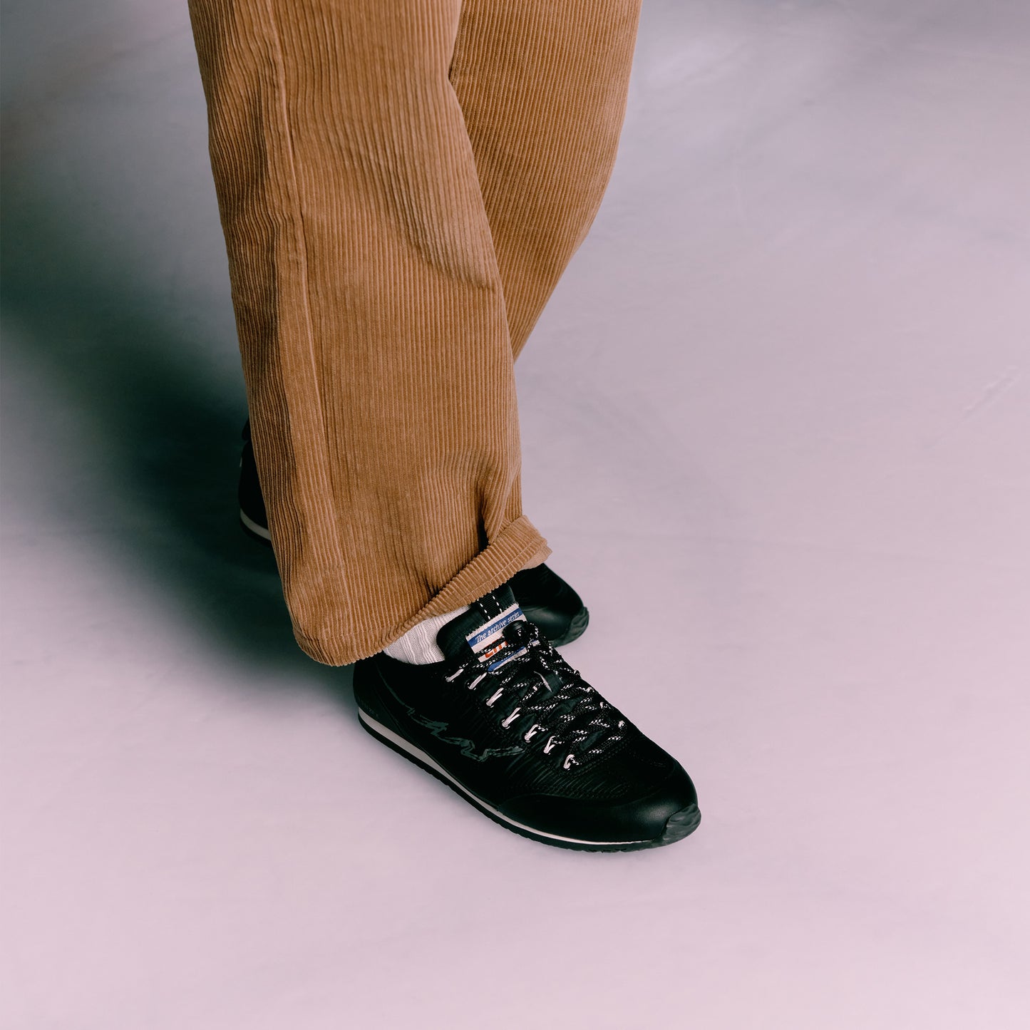 ENTJPN 61 Alpina - sneakers unisex in nylon nera