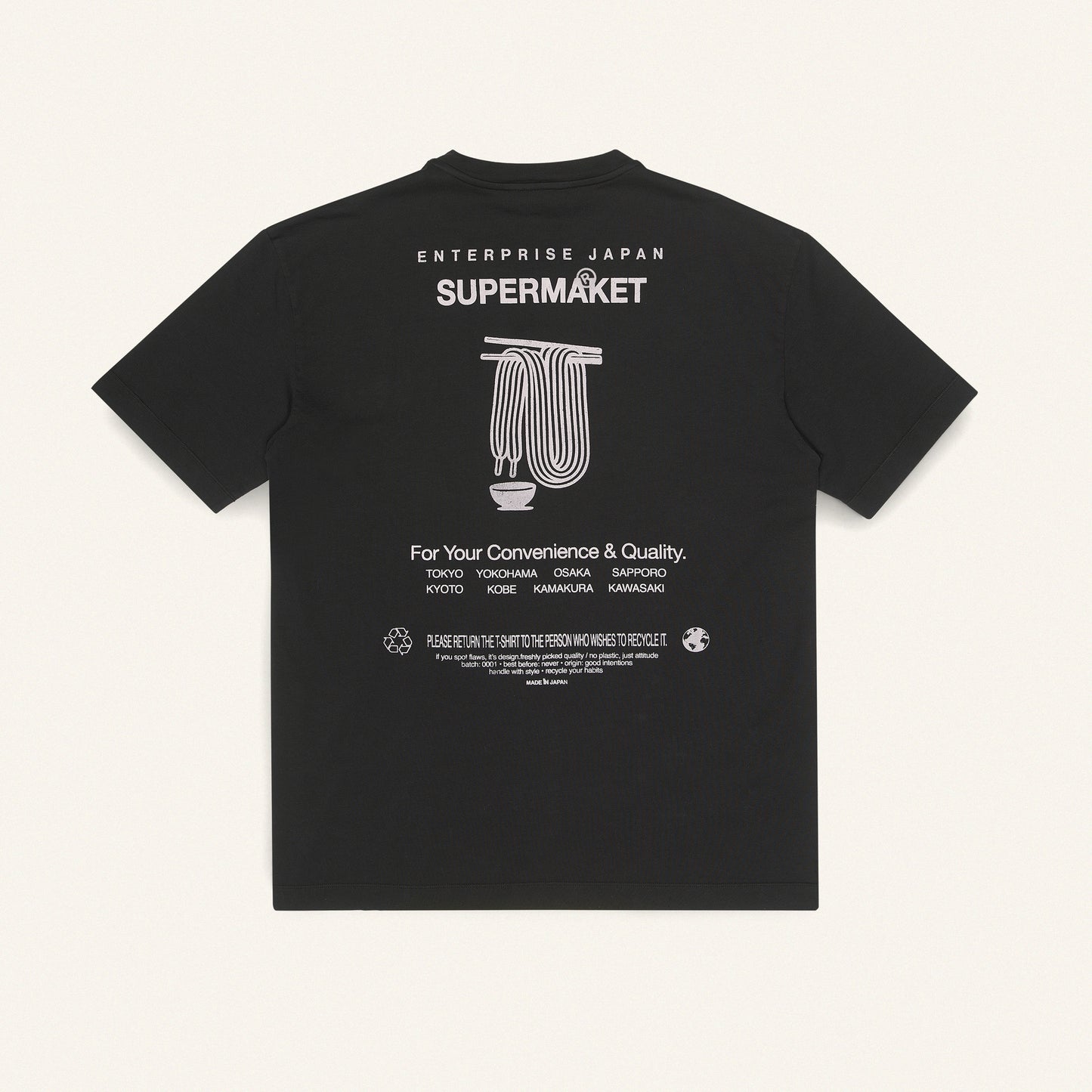 T-shirt in cotone nero con stampa 'Supermarket'