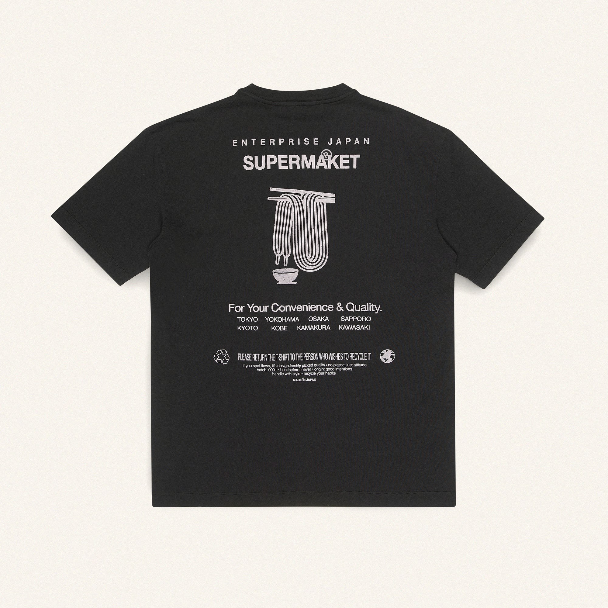 T-shirt in cotone nero con stampa 'Supermarket'