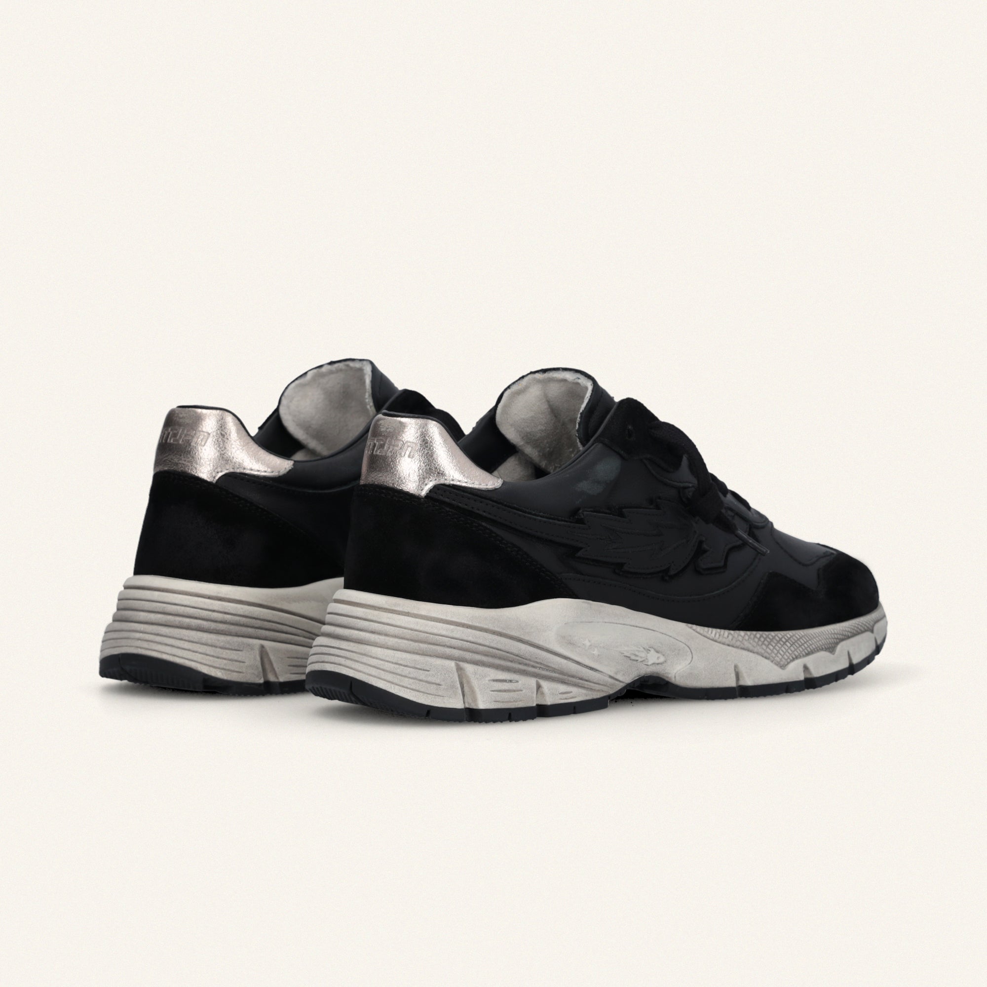 ENTJPN Run Rocket – man vintage black sneakers