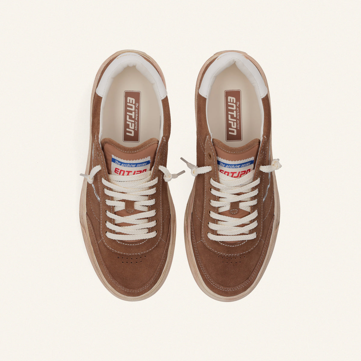 ENTJPN 75 – Sneaker in suede tabacco e pelle bianca