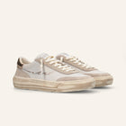 ENTJPN 75 – Sneaker in pelle bianca e suede sand con dettagli light gold