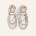 ENTJPN 75 – Sneaker in pelle bianca e suede sand con dettagli light gold