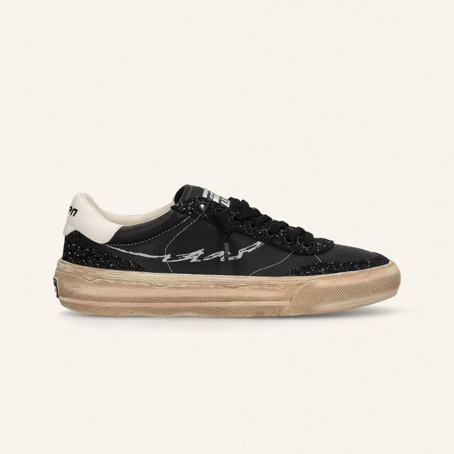 ENTJPN 75 – Sneaker in pelle nera con inserti glitter image