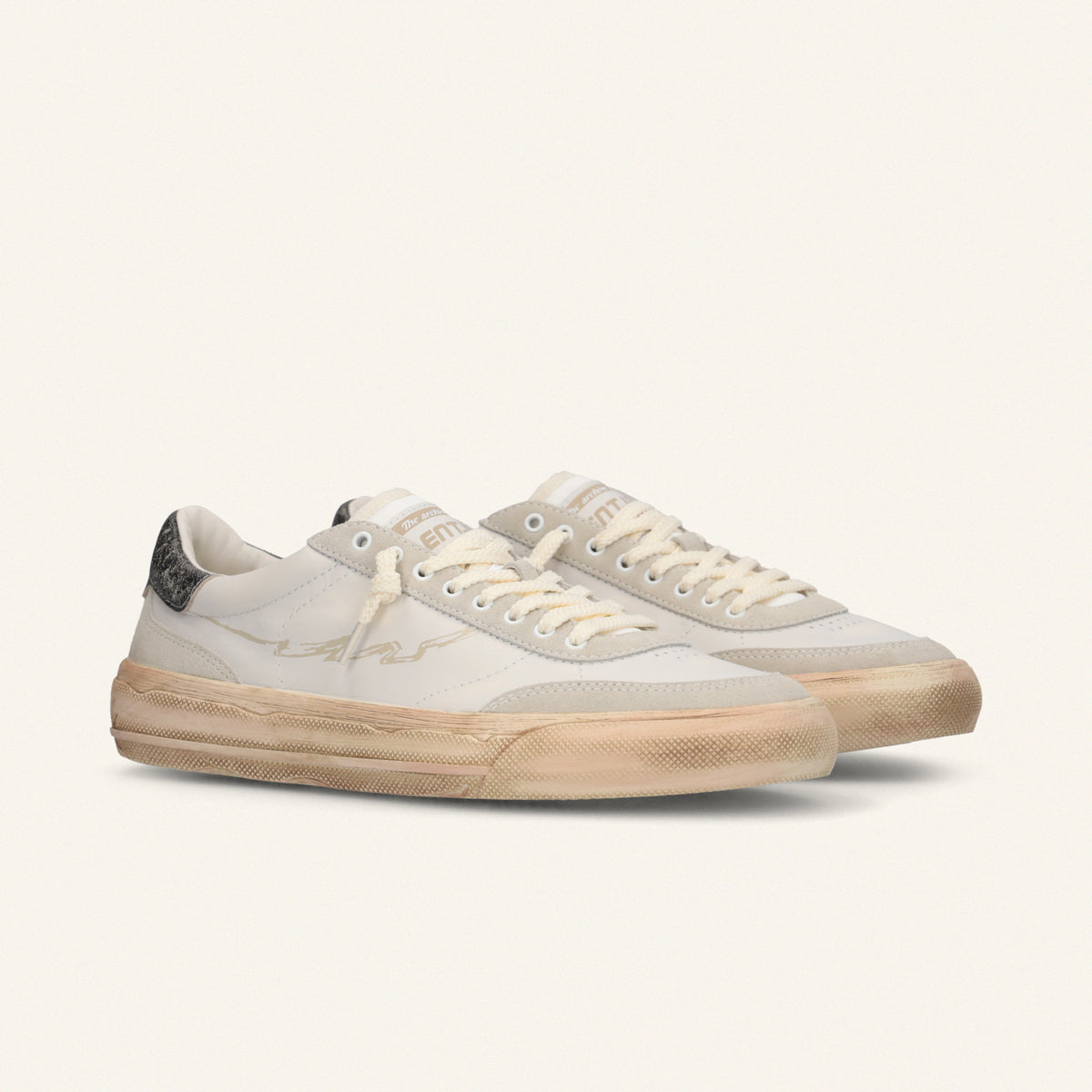 ENTJPN 75 – white leather sneakers with taupe suede details